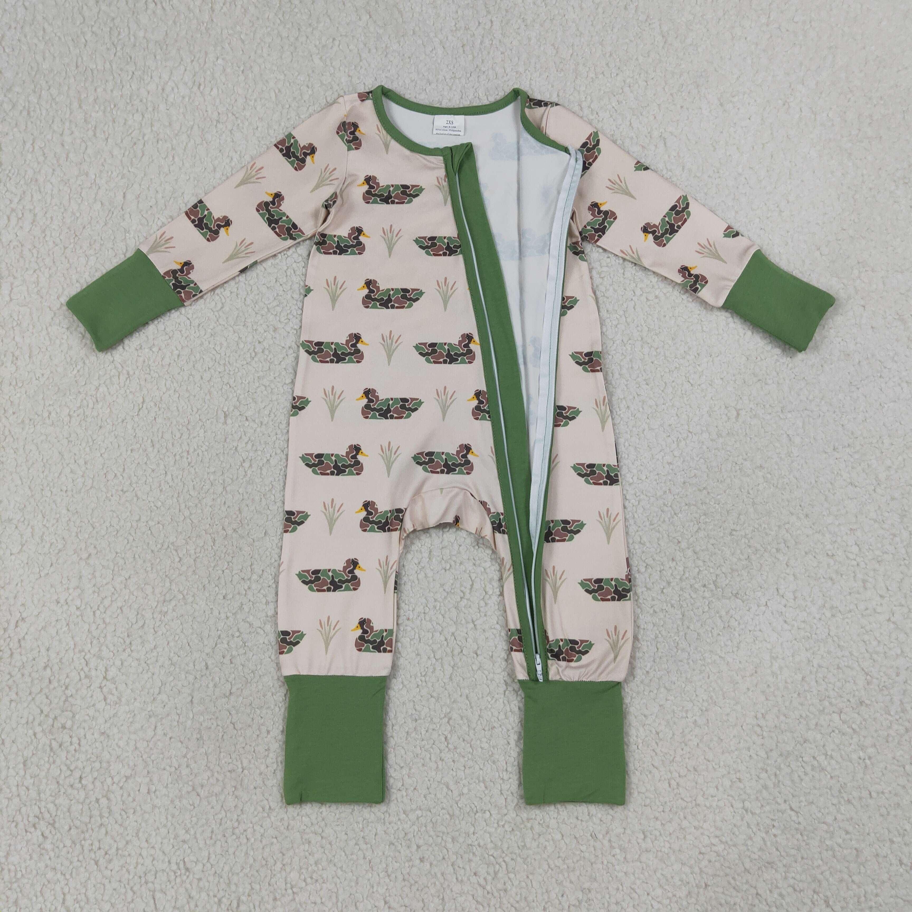 LR3117  Baby Green duck  print long sleeve Rompers