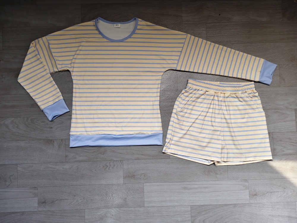 Preorder GLS0138  Stripe adult women athletic fall long outfits