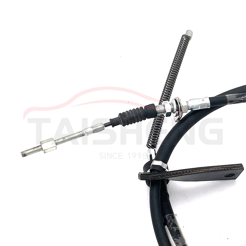 Factory Direct Auto Right Rear Parking cable OEM number MB520633 auto brake cable