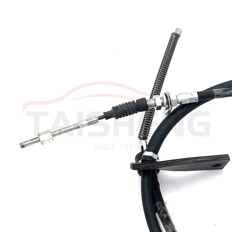Factory Direct Auto Right Rear Parking cable OEM number MB520633 auto brake cable