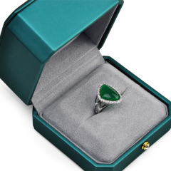 New Arrival Green Pu leather Gift box jewelry Inside Microfiber for Bracelet and Long chain Accept custom logo