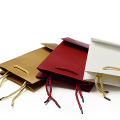 Newest Customized Jewelry Packaging Bag Ring Pendant Bracelet Gift Packaging Paper Bag