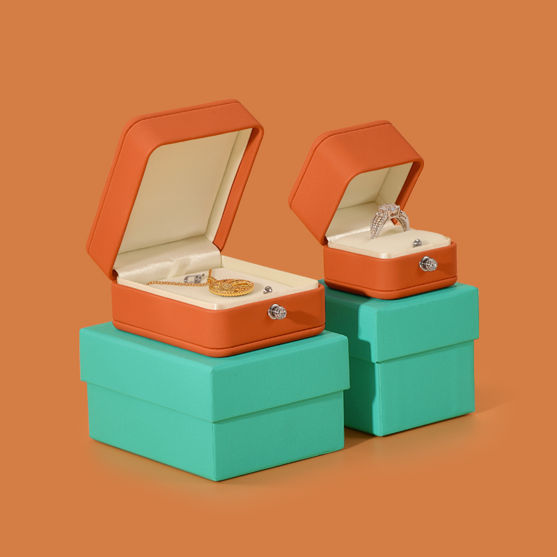 Custom Logo High Quality Orange PU Leather Jewellery Box Luxury Necklace Wedding Ring Pendant Gift Box Jewelry Package