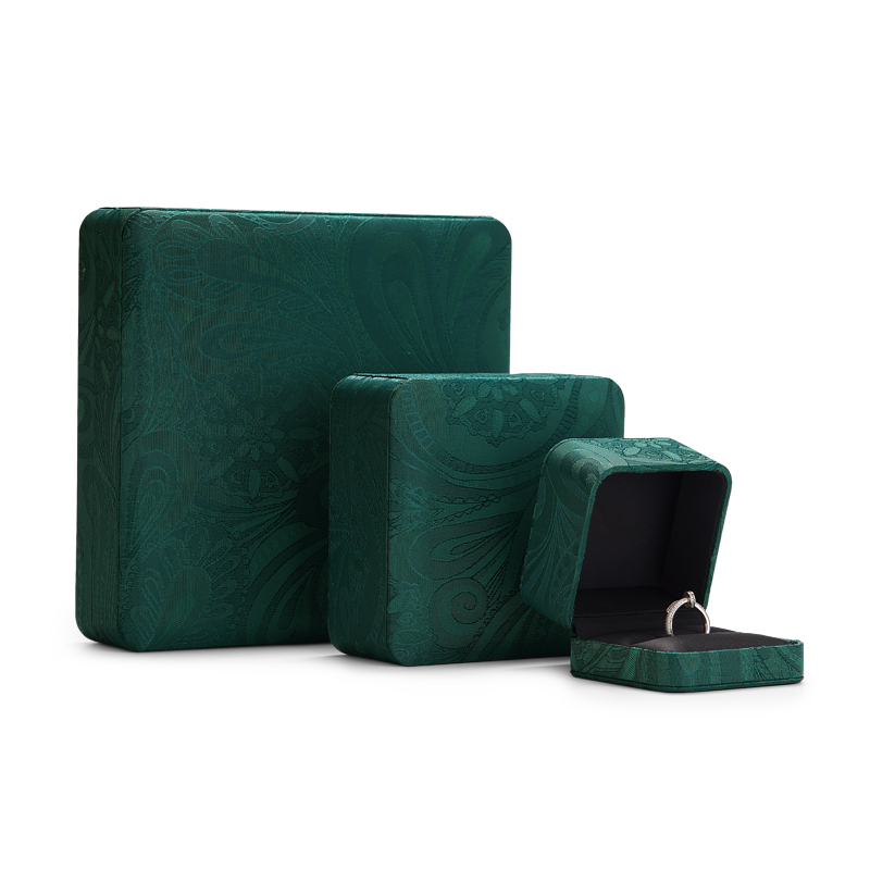 OEM Vintage Green Sinicism Embroidered Brocade Cloth Jewelery Package Ring Earrings Necklace Bracelet Jewelry Gift Boxes