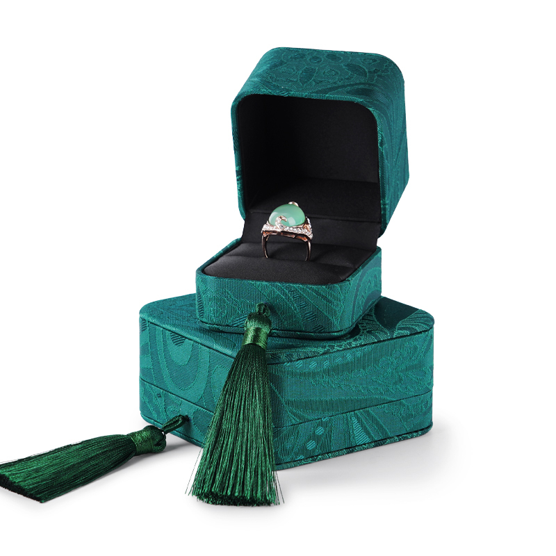 China Custom vintage Sinicism Embroidered brocade blackish green Jewellery Gift Packaging Ring Necklace Jewelry Box