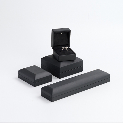H001New Hot Selling Black Spray Paint Suede Insert Ring Boxes with