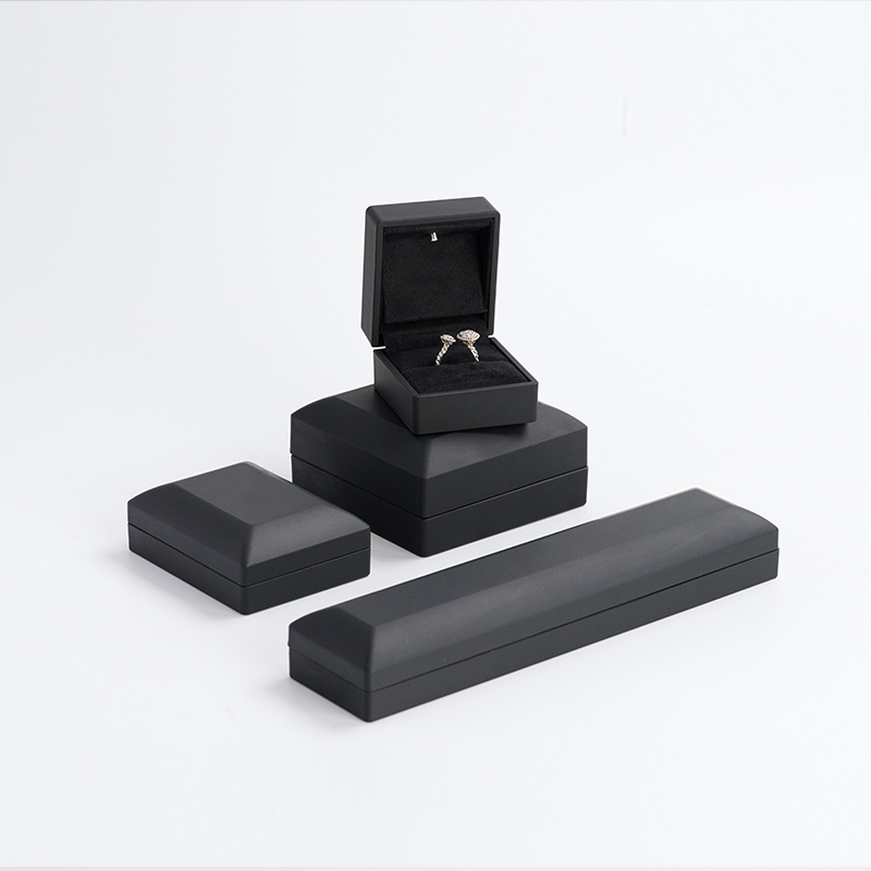 H001-New Hot Selling Black Spray Paint Suede Insert Ring Boxes with outer paper Gift box Packaging Jewelry Boxes