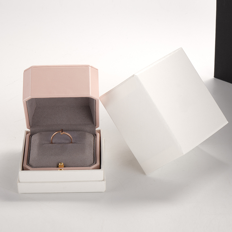 H096-Customized Luxury Pink Pu Leather And Microfiber For Ring Necklace Bangle Pendant With Metal Button