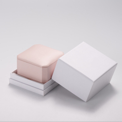 China hot sale pink pu leather and microfiber jewelry storage box for ring/gift hold boxes with custom logo
