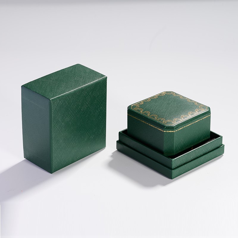 H041-Customized Luxury Green Paper With Leather For Earring Necklace Pendant With Metal Button