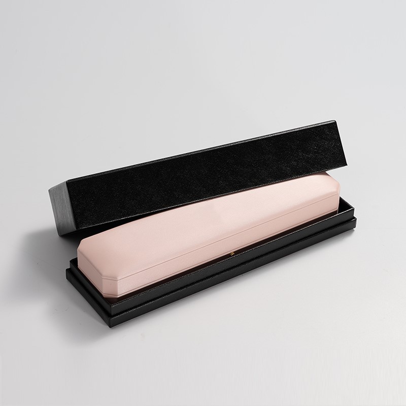 H096-Customized Luxury Pink Pu Leather With Microfiber For Long Chain Necklace Bangle Pendant With Metal Button