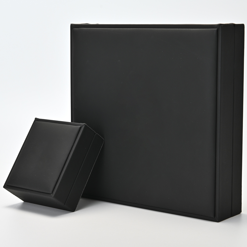 H036-Customized Luxury Black Pu Leather And Microfiber For Ring Necklace Bangle Pendant