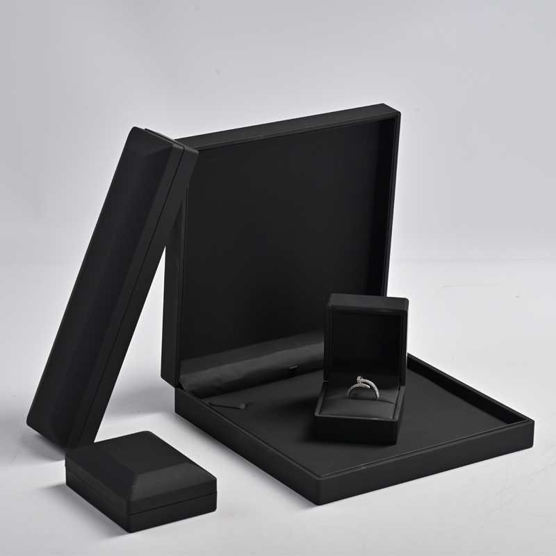 H001 Black jewelry box for ring necklace long chain package with custom logo