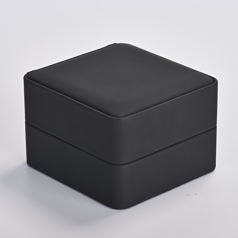 Customized wholesale high quality black PU leather velvet jewelry box for watch boxes
