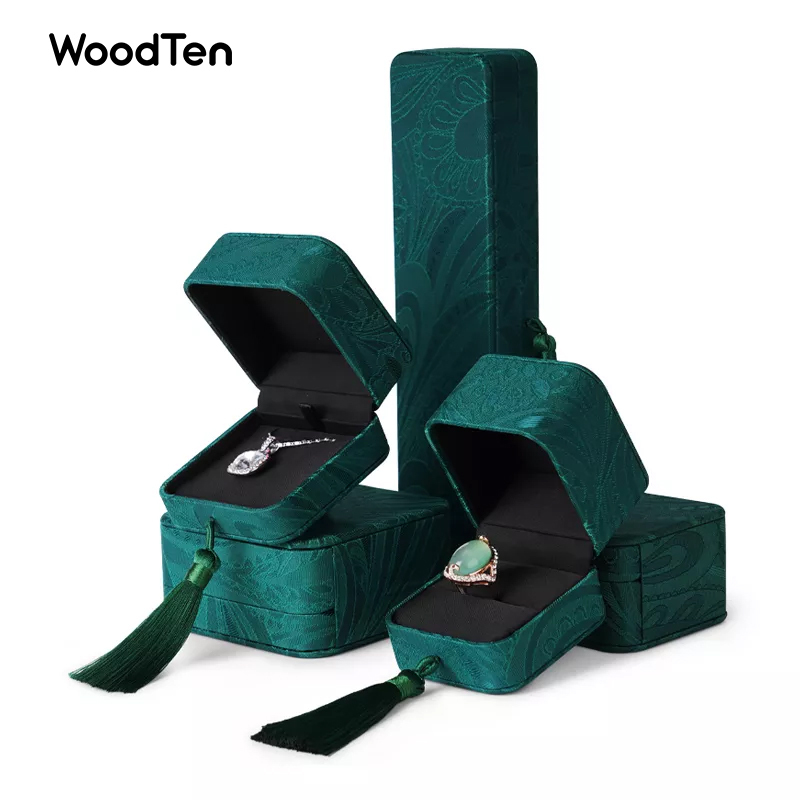 China Custom vintage Sinicism Embroidered brocade blackish green Jewellery Gift Packaging Ring Necklace Jewelry Box