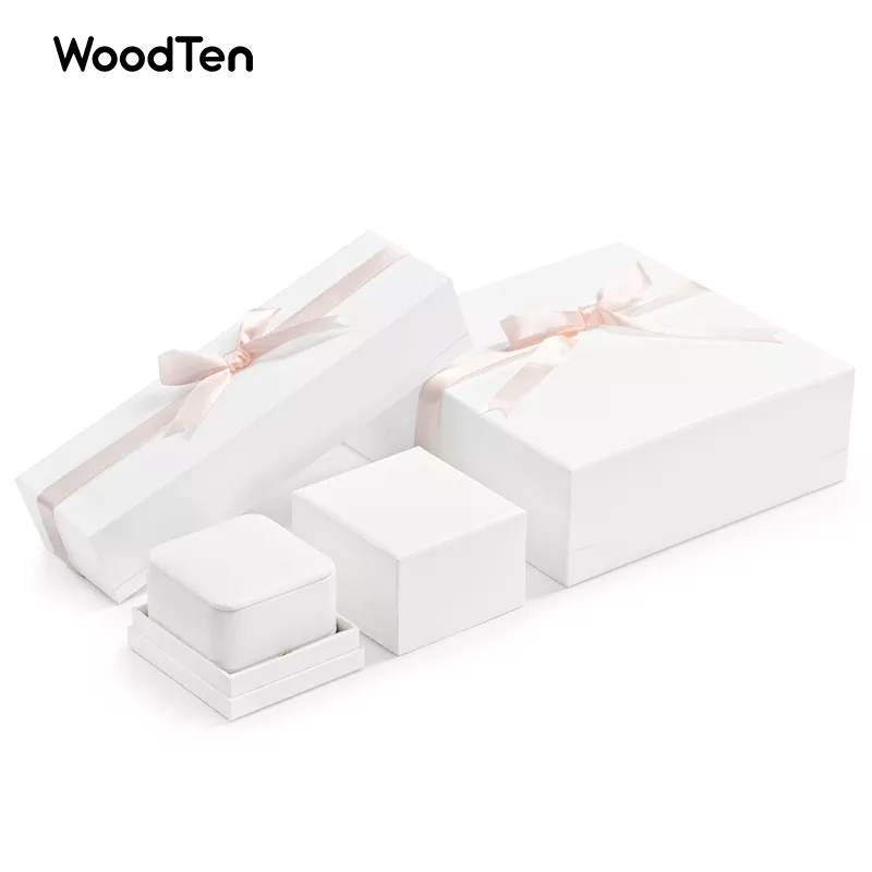 New arrival high quality white PU leather grey microfiber box with button for ring pendant jewelry package