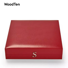 HDGEZ21061501- Customized Luxury Red Leather And Red Microfiber For Ring Necklace Bangle Pendant With Metal Button