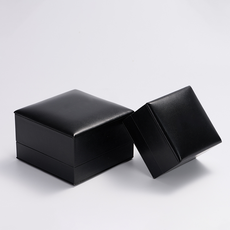 H043-FANXI Custom Logo Top Quality Black PU Leather Suede Insert Boxes Ring Necklace Pendant Jewelry Packaging Box