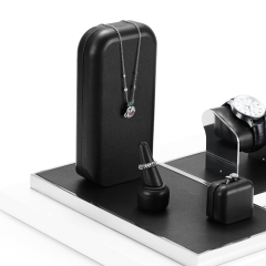 TT113 New Arrival Luxury Custom PU Leather Metal Jewelry Display Stand Black Jewelry Window Display Set