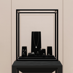 New Arrival Luxury Custom Black microfiber Jewelry Display Stand for ring necklace Jewelry Window shocase Display Set