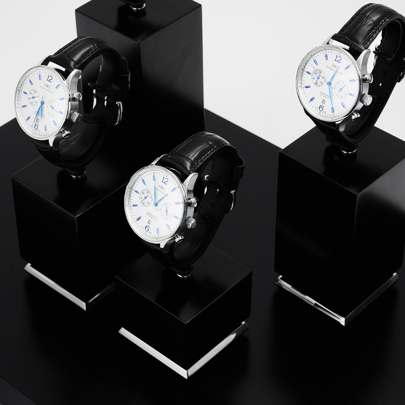 Custom Watch Display Stand Black MDF painting silver Metal Jewelry Window Display Set