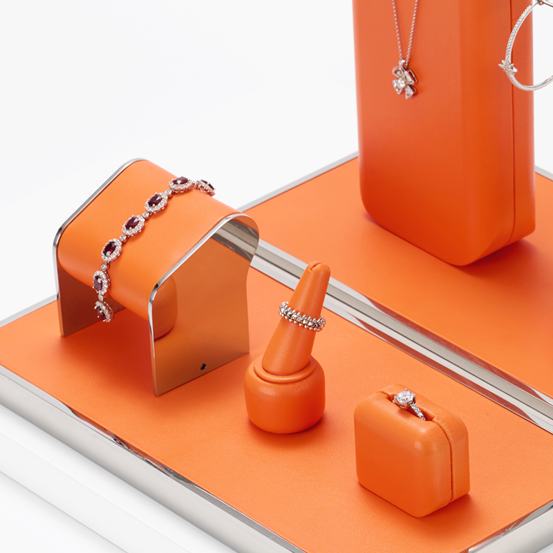 Luxury Custom Orange PU leather Jewelry Display Stand for ring necklace Jewelry Window showcase Display Set