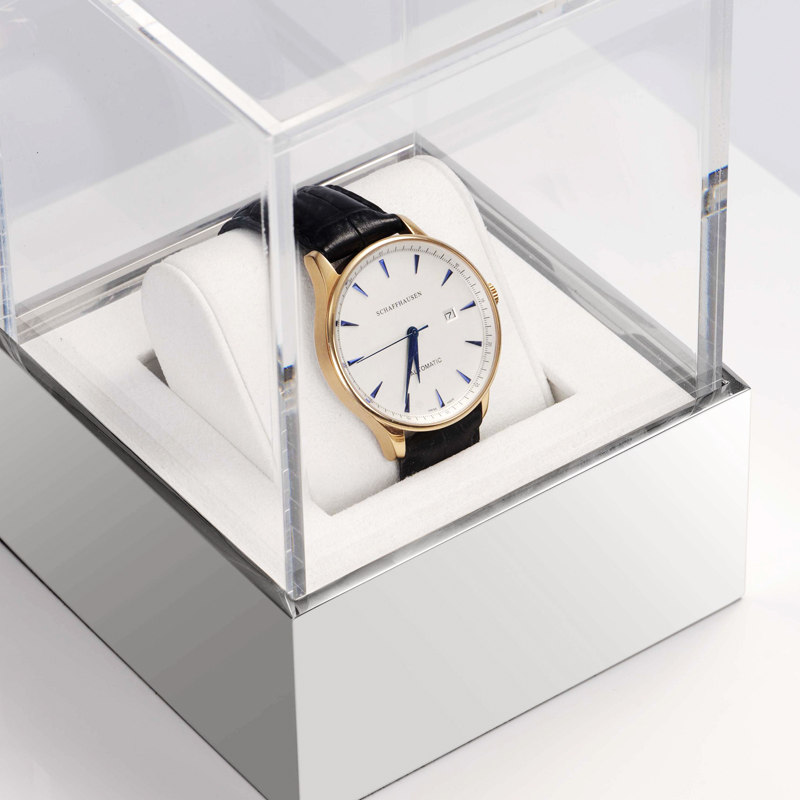 Meipin Custom Watch Display Stand Acrylic Metal Jewelry Window Display Set