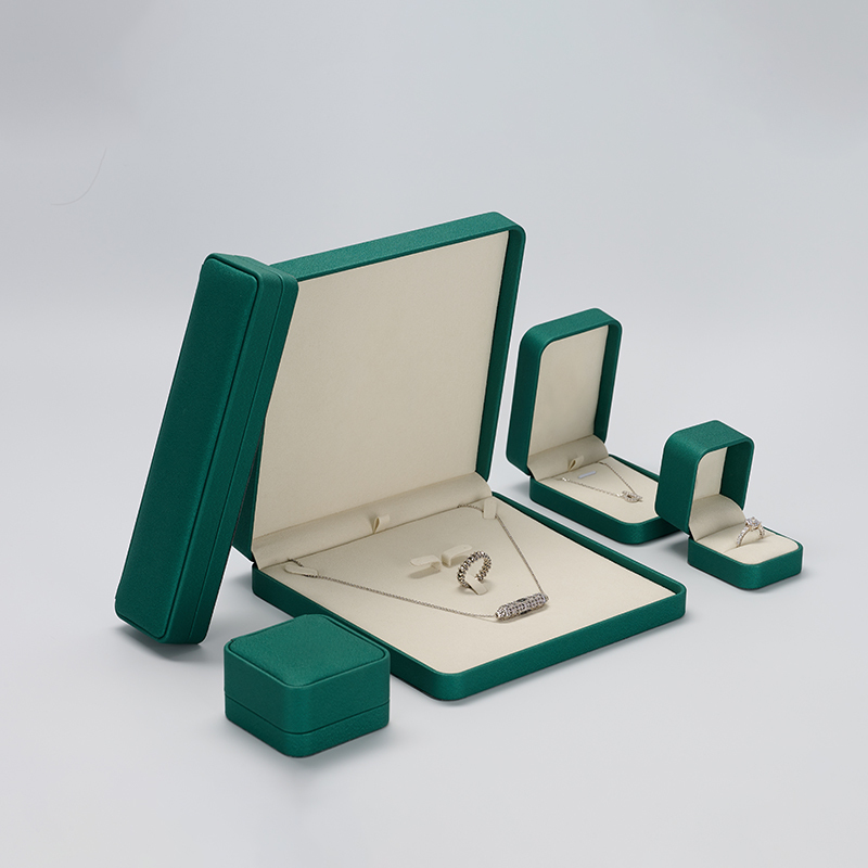 FANXI Hot Sale High Quality Green PU Leather cream Microfiber jewelry box