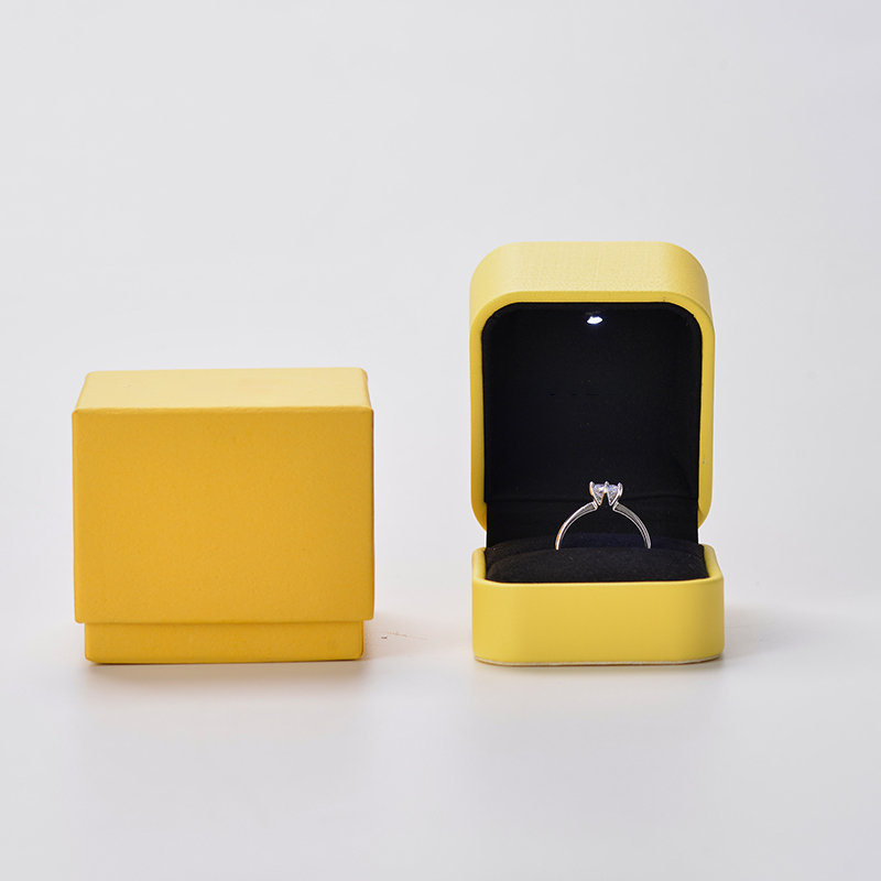FANXI Hot Sale High Quality Yellow PU Leather Black Microfiber Jewelry Boxes Jewelry Packaging Box