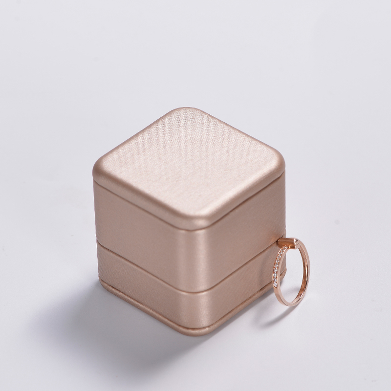 FANXI custom Luxury Jewelry Packaging Box Pu leather with snap button elegant Ring necklace bangle Jewelry Packing Box