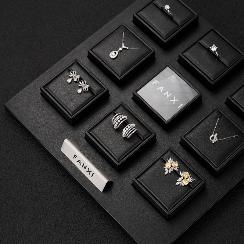 Newest Custom luxury jewelry Display plates with black pu leather for ring necklace Jewelry Window Display Sets