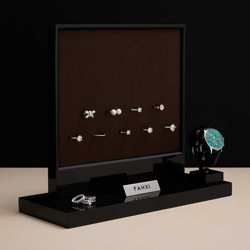 New Arrival Wood Materials Free to Exhibit Jewelry Dsiplay Ring Stand with Brown inside Color