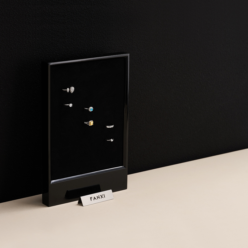 New Arrival Wood Materials Free to Exhibit Jewelry Dsiplay Ring Stand with Black Color