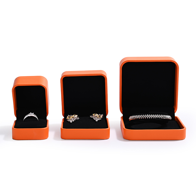 Newest Fashion Jewelry Gift Box Bright Orange PU Leather Necklace Jewelry Box Custom