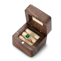 SM209 Custom Logo Square Wood Ring Box Packaging Luxury Gift Ring Case Wedding Jewelry Display Storage Box