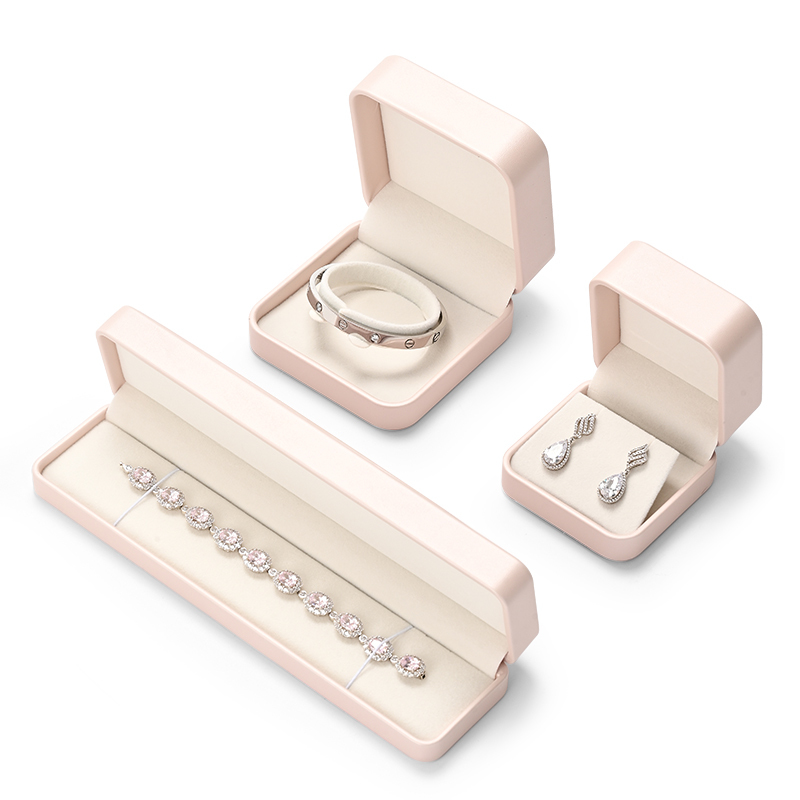 H161 Custom logo Pink Velvet Jewelry Box Ring Earrings Pendant Necklace Box Jewelry Packaging