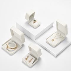 H160 Custom logo Beige PU leather/Velvet Jewelry Box Ring Earrings Pendant Necklace Box Jewelry Packaging