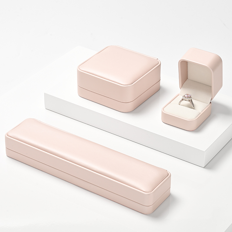 H161 Custom logo Pink Velvet Jewelry Box Ring Earrings Pendant Necklace Box Jewelry Packaging
