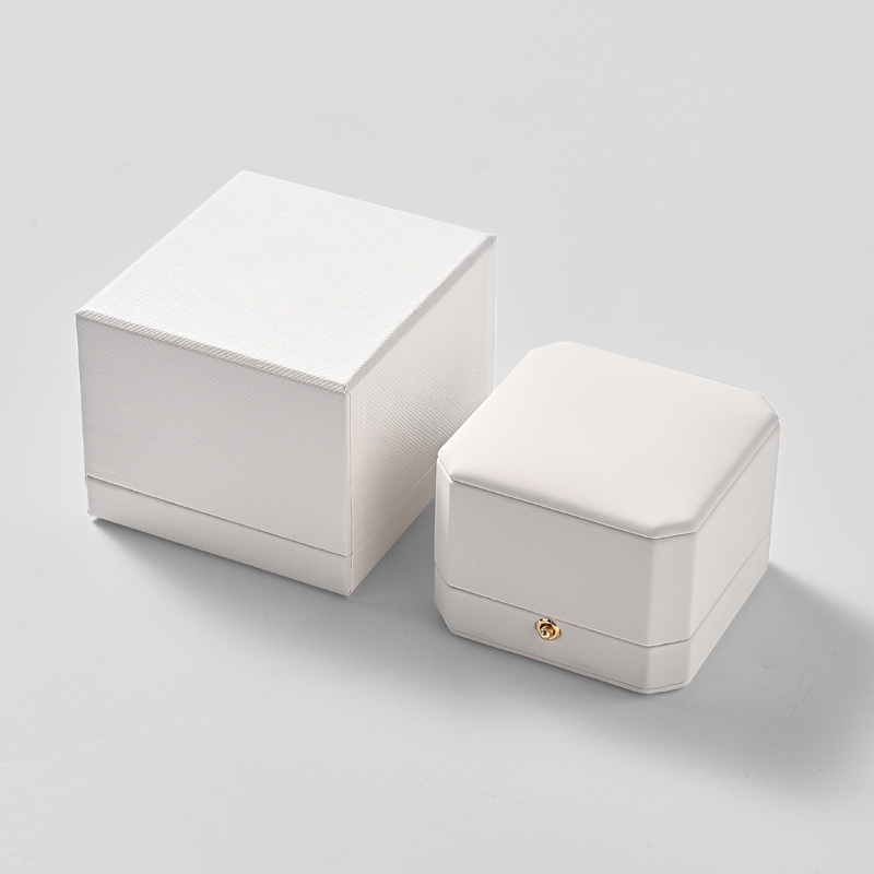 Custom logo PU leather microfiber luxury ring gift box jewelry packaging box display box for ring