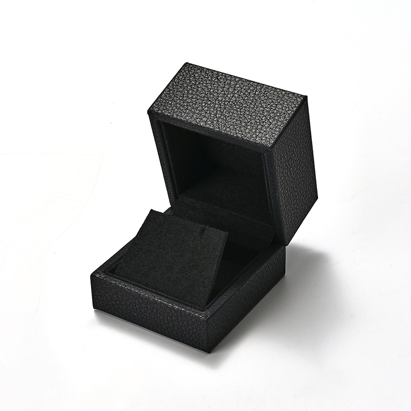 Light Luxury and Minimalist Style Jewelry Box Ring Box Customizable Logo Wholesale PU Leather Jewelry Storage Box