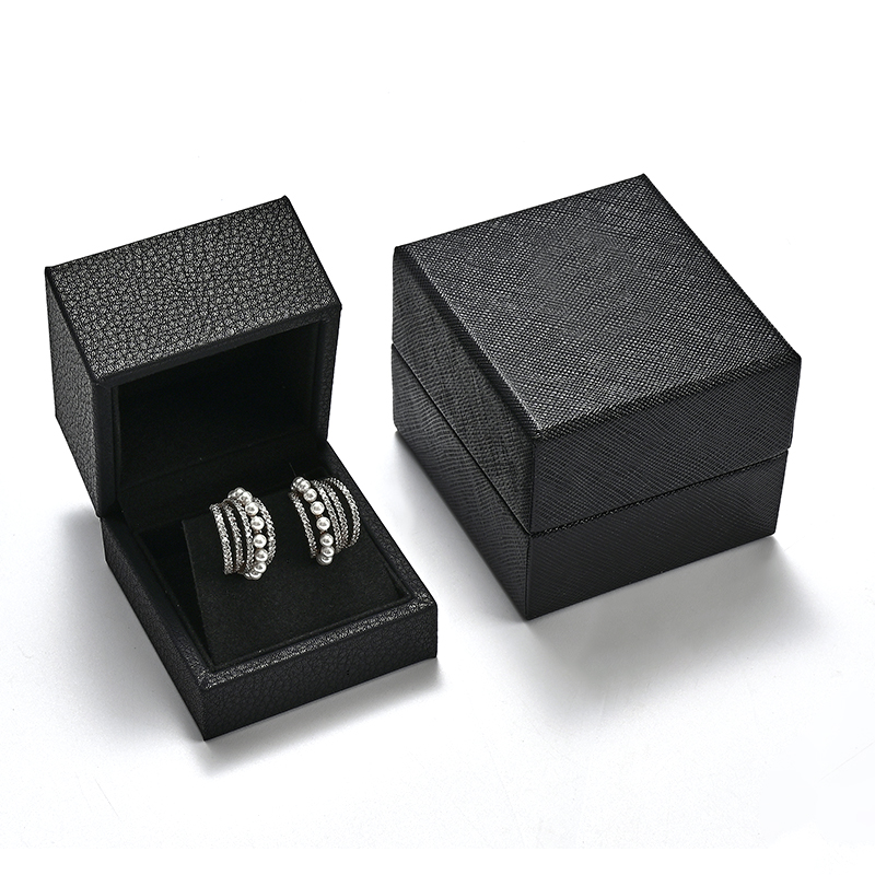 Light Luxury and Minimalist Style Jewelry Box Ring Box Customizable Logo Wholesale PU Leather Jewelry Storage Box