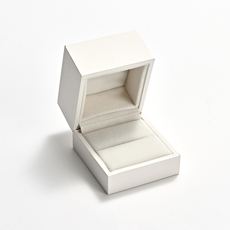 Customized Logo Ring Box Jewelry Gift Box Minimalist Modern Packaging Box Jewelry Display Box Wedding Ring Box