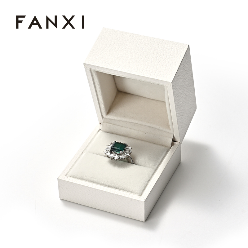 Customized Logo Ring Box Jewelry Gift Box Minimalist Modern Packaging Box Jewelry Display Box Wedding Ring Box