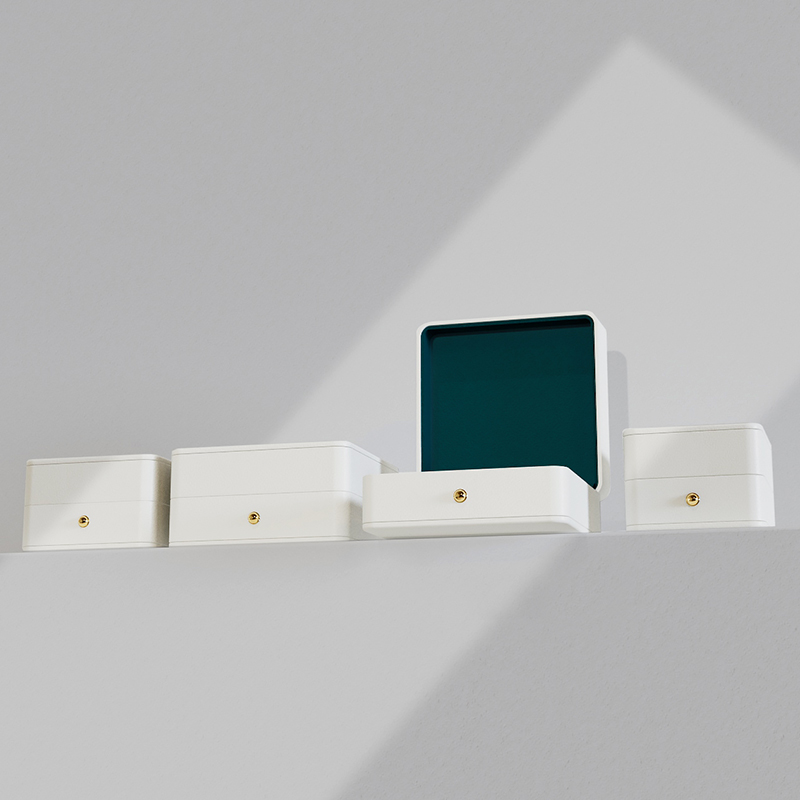 H168 High Repurchasing Rate Ring Boxes Velvet Inside Jewellery Packaging Box PU Leather White Jewelry Box