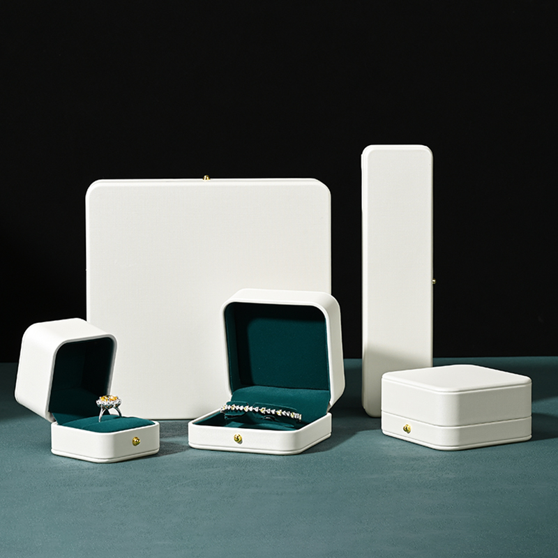 H168 High Repurchasing Rate Ring Boxes Velvet Inside Jewellery Packaging Box PU Leather White Jewelry Box