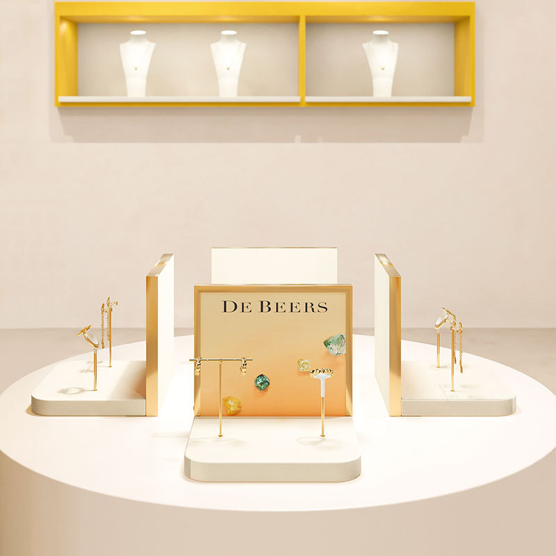 TT499 Hot-selling Jewelry Window Display Props Microfiber Metal Bracelet Display Tray Jewelry Display Stand