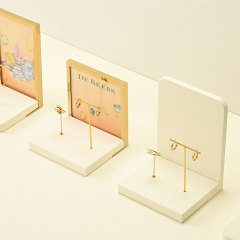 TT499 Hot-selling Jewelry Window Display Props Microfiber Metal Bracelet Display Tray Jewelry Display Stand