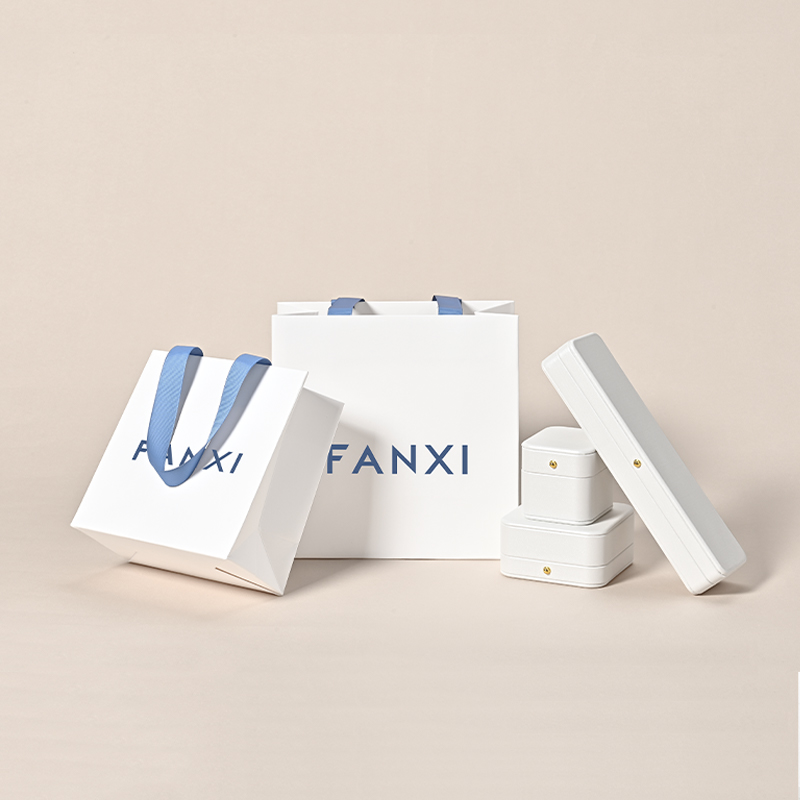 D064 Special Paper Jewelry Bags Custom Printed Logo Jewelry Gift Packaging Bags