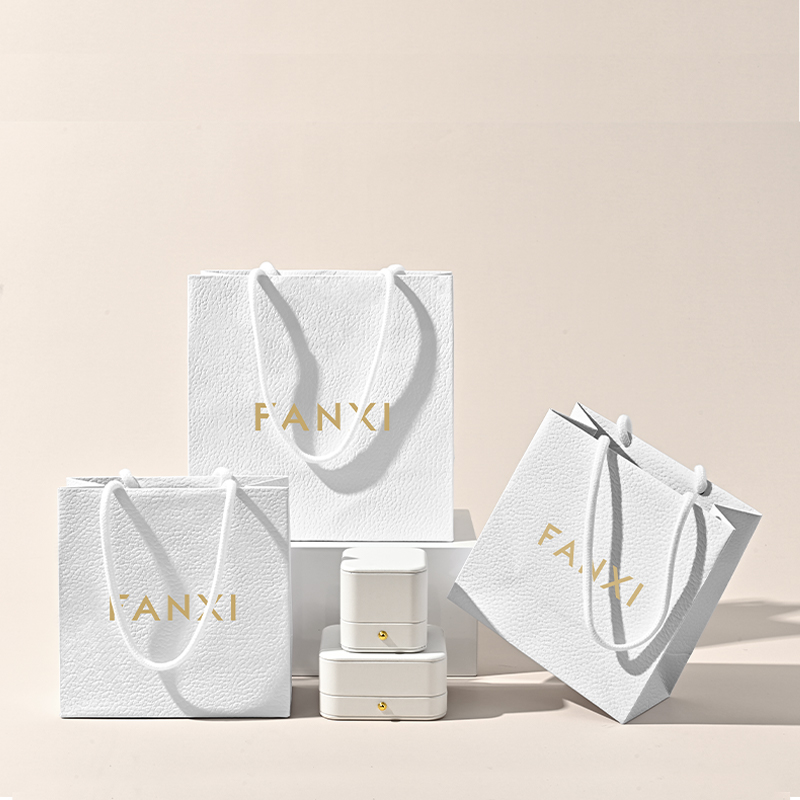 D072 Custom Printed Logo Luxury Gift Paper Bag Retail Shopping Jewelry Gift Paper Bags with Your Own Logo