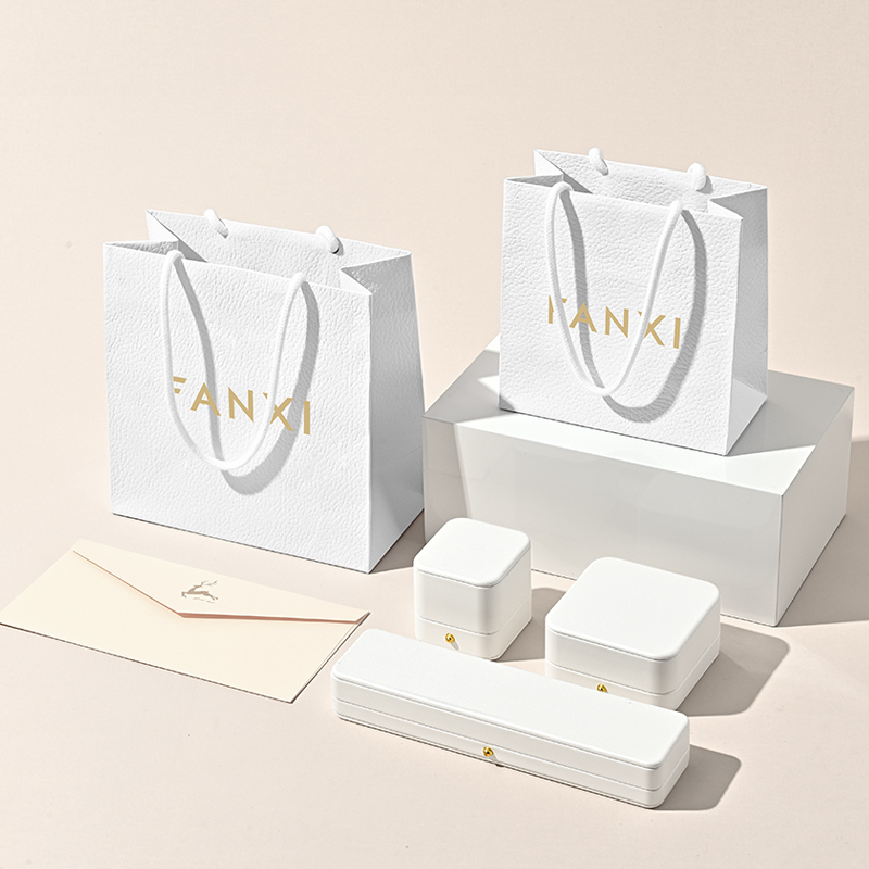 D072 Custom Printed Logo Luxury Gift Paper Bag Retail Shopping Jewelry Gift Paper Bags with Your Own Logo